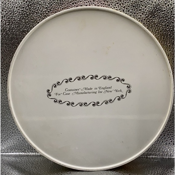 Rare Find‼️ Cottagecore Vintage Biscuit Tin England Case Manufacturing Co. - Picture 7 of 8